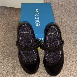 Black patent toddler shoes - worn once!